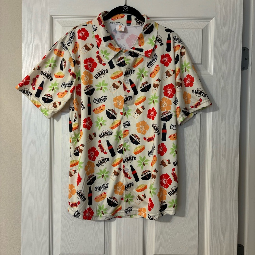 SF Giants, Foodie Aloha Button Down Short Sleeve Shirt, sz M